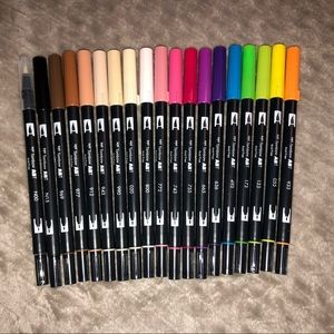 Set of 19 Tombow Dual Brush Pens for Calligraphy